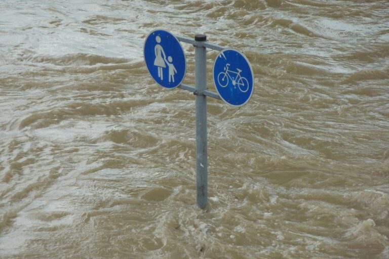 Clima, "Italia vulnerabile" rischia danni per 10 miliardi l'anno. Lo studio