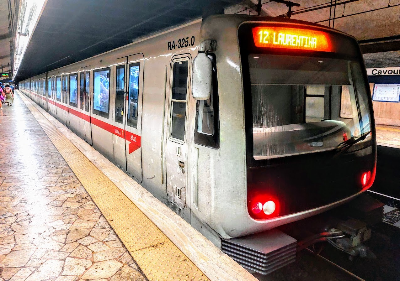 Metro Roma, guasto elettrico su linea B/B1. Interrotta tutta la linea