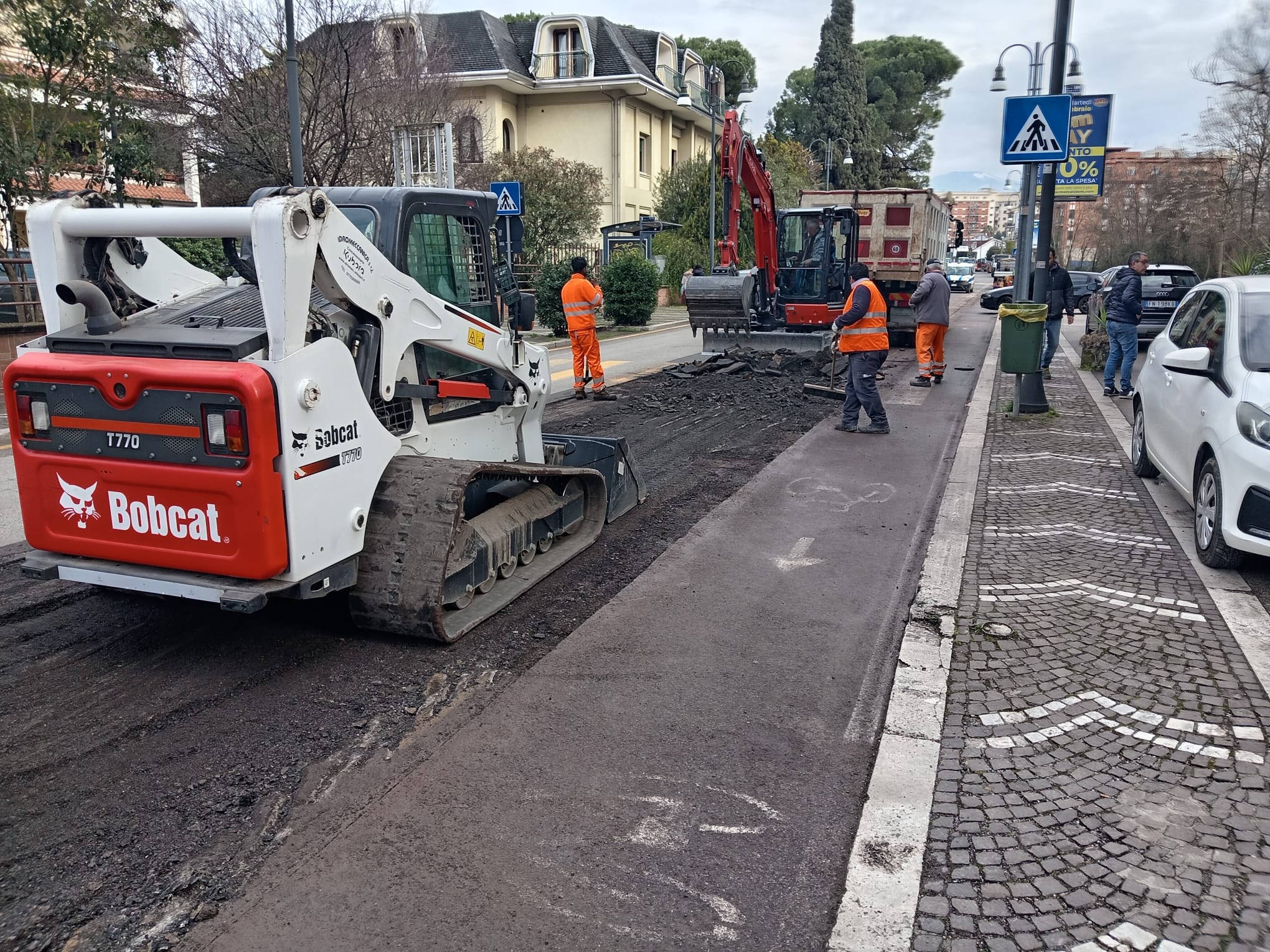 Procedono speditamente i lavori su via Marittima